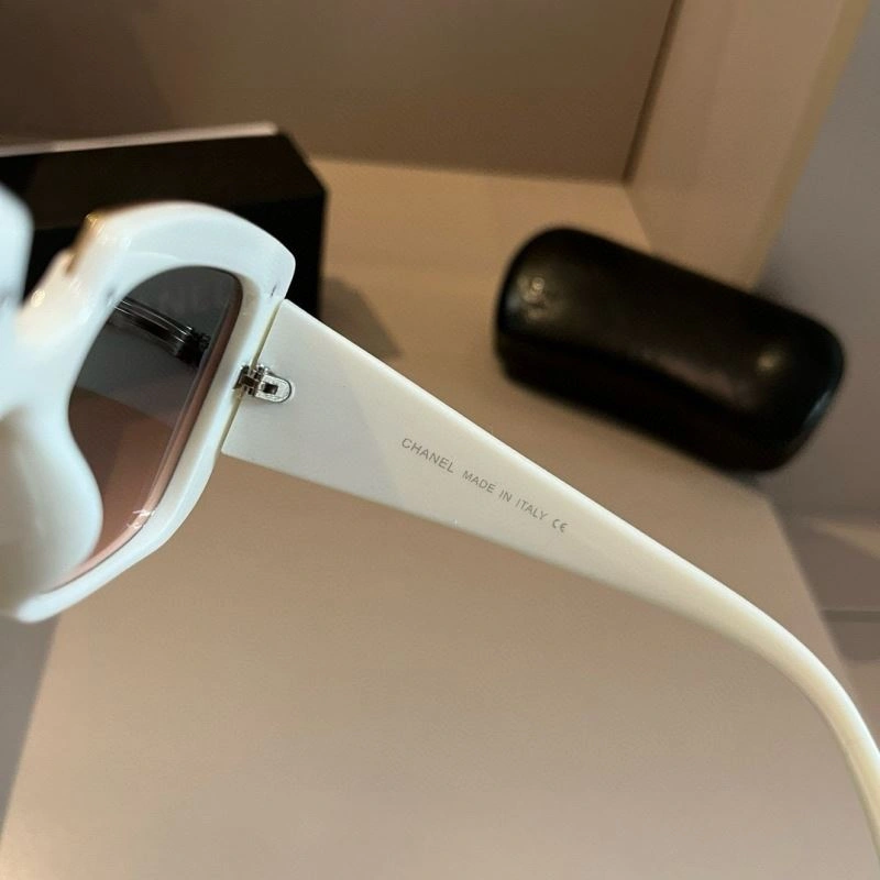 Chanel Sunglasses Casual 278270