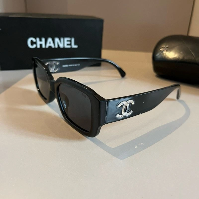 Sleek Chanel Sunglasses 278275