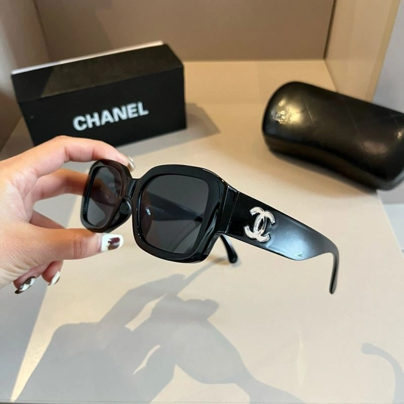Sleek Chanel Sunglasses 278275