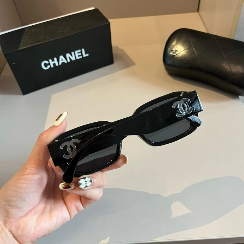 Sleek Chanel Sunglasses 278275