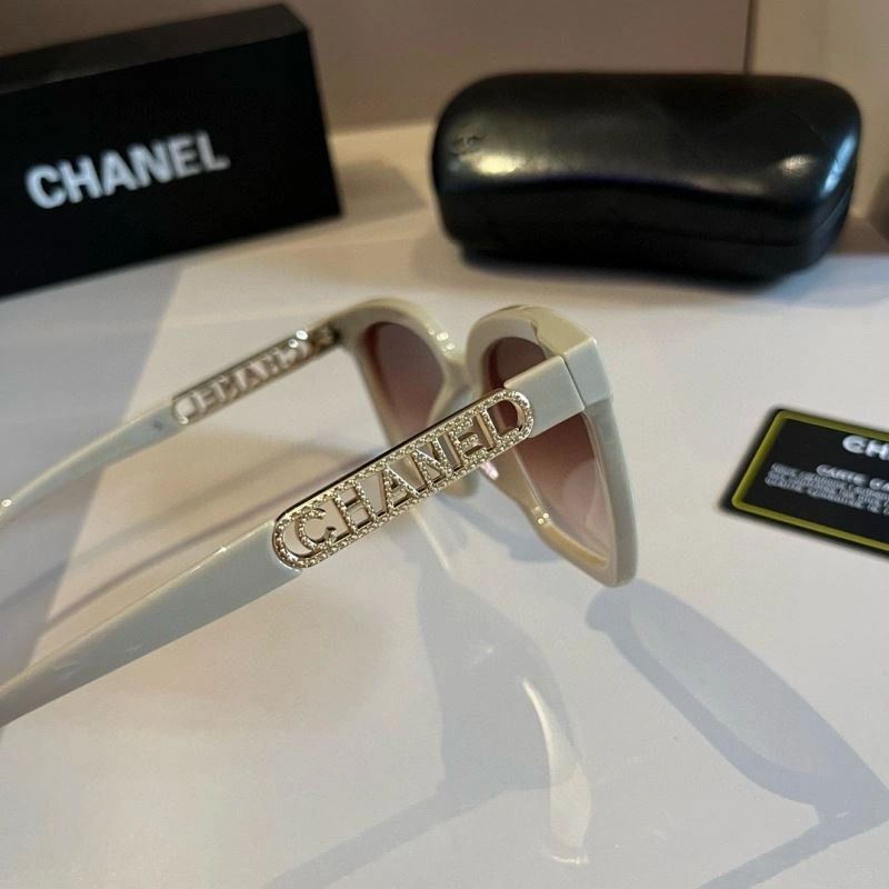 Chanel Sunglasses Stylish 278245