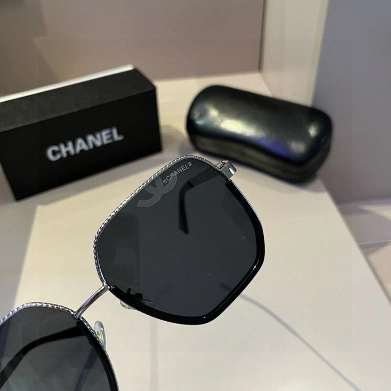 Stretchable Chanel Sunglasses 278211