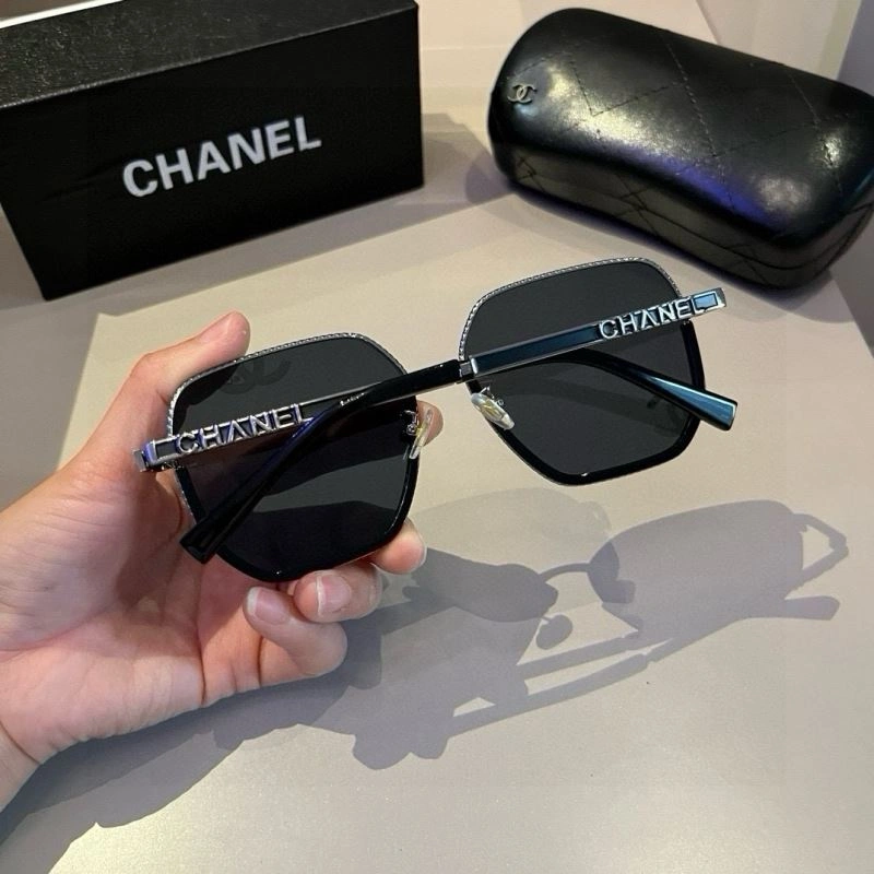 Stretchable Chanel Sunglasses 278211