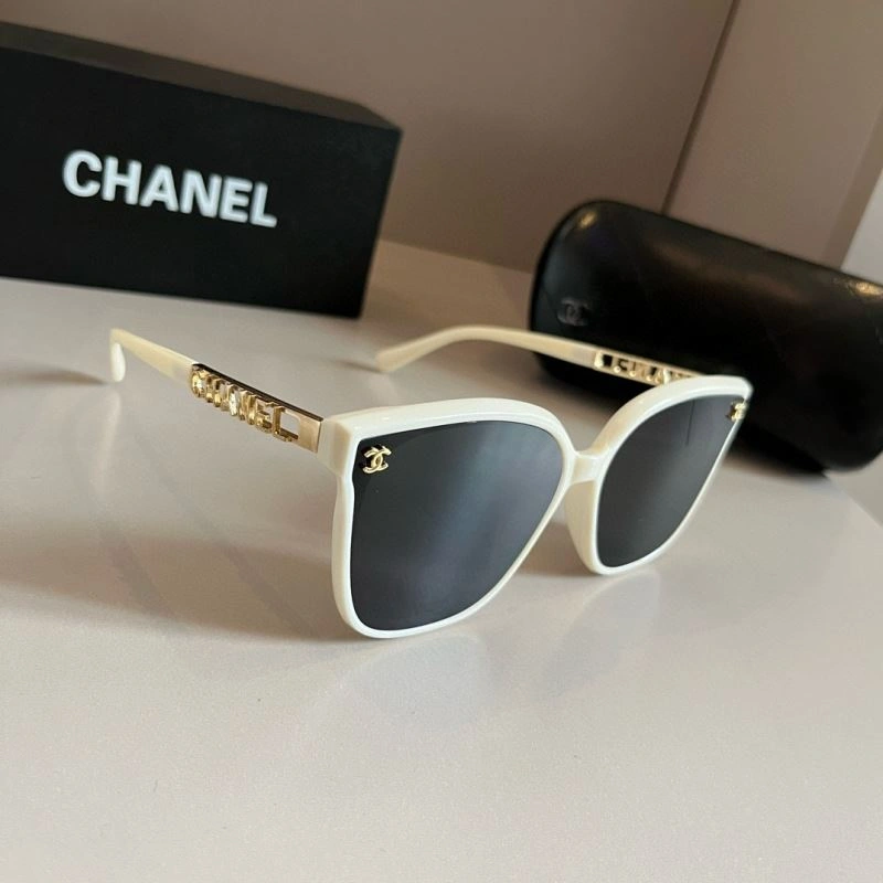 Chanel Sunglasses Fashionable 278231