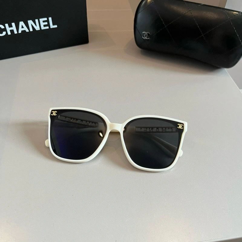 Chanel Sunglasses Fashionable 278231