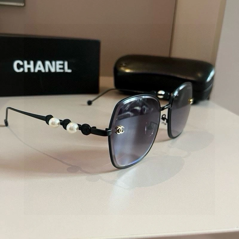 Functional Chanel Sunglasses 278208