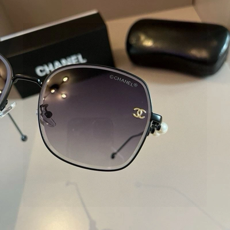 Functional Chanel Sunglasses 278208