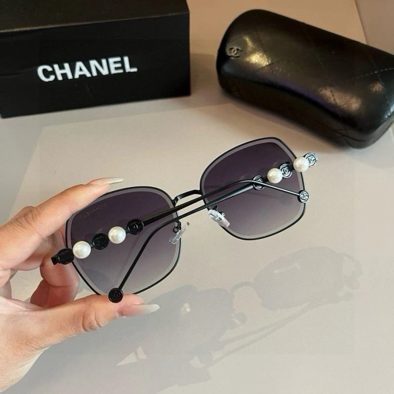 Functional Chanel Sunglasses 278208