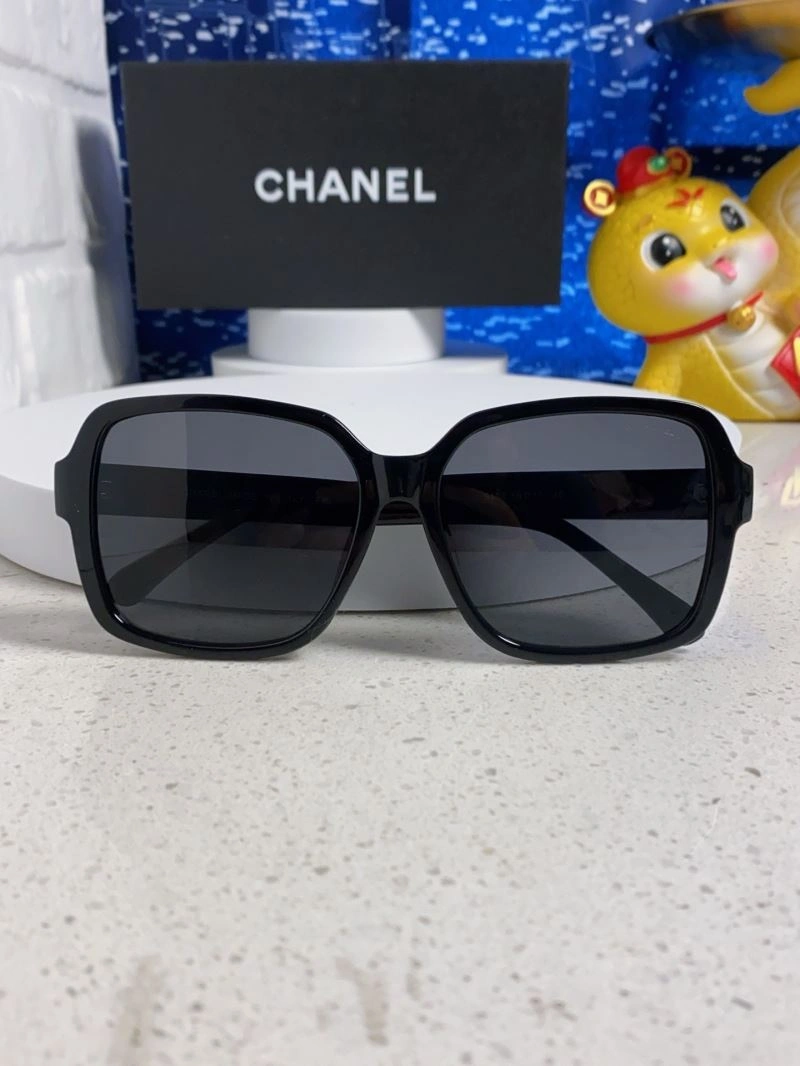 Chanel Sunglasses Stylish 278205