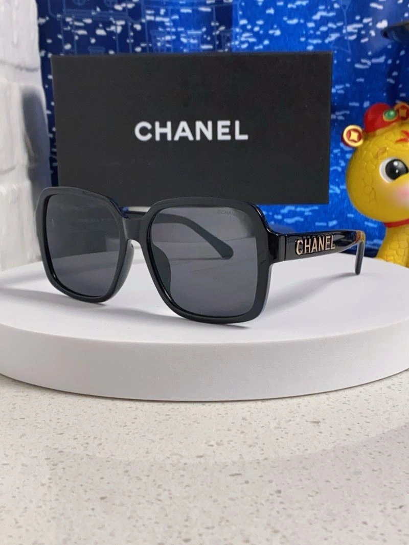 Chanel Sunglasses Stylish 278205