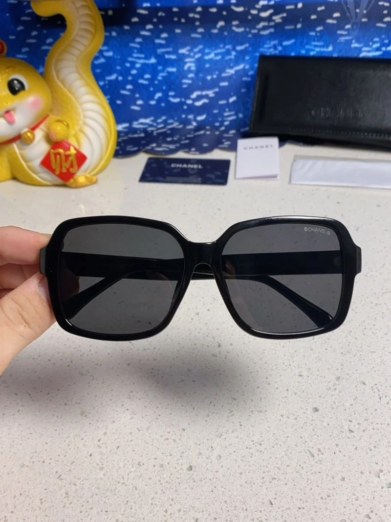 Chanel Sunglasses Stylish 278205