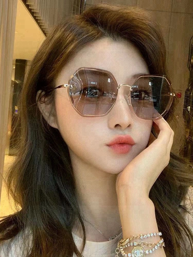 Soft Chanel Sunglasses 278185
