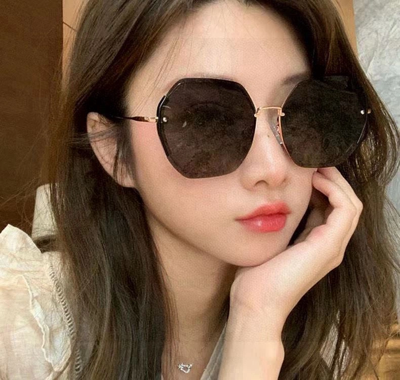 Soft Chanel Sunglasses 278185