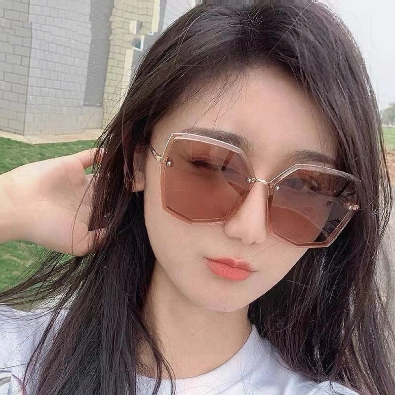 Comfortable Chanel Sunglasses 278171