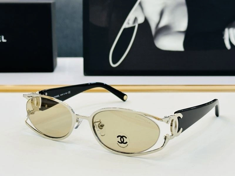 Chanel Sunglasses Bold 278201