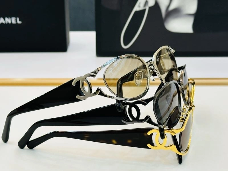 Chanel Sunglasses Bold 278201