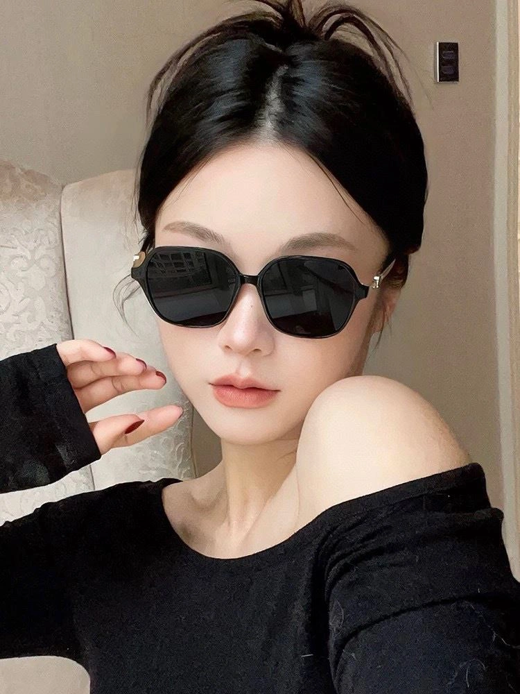 Chanel Sunglasses WaterResistant 278198