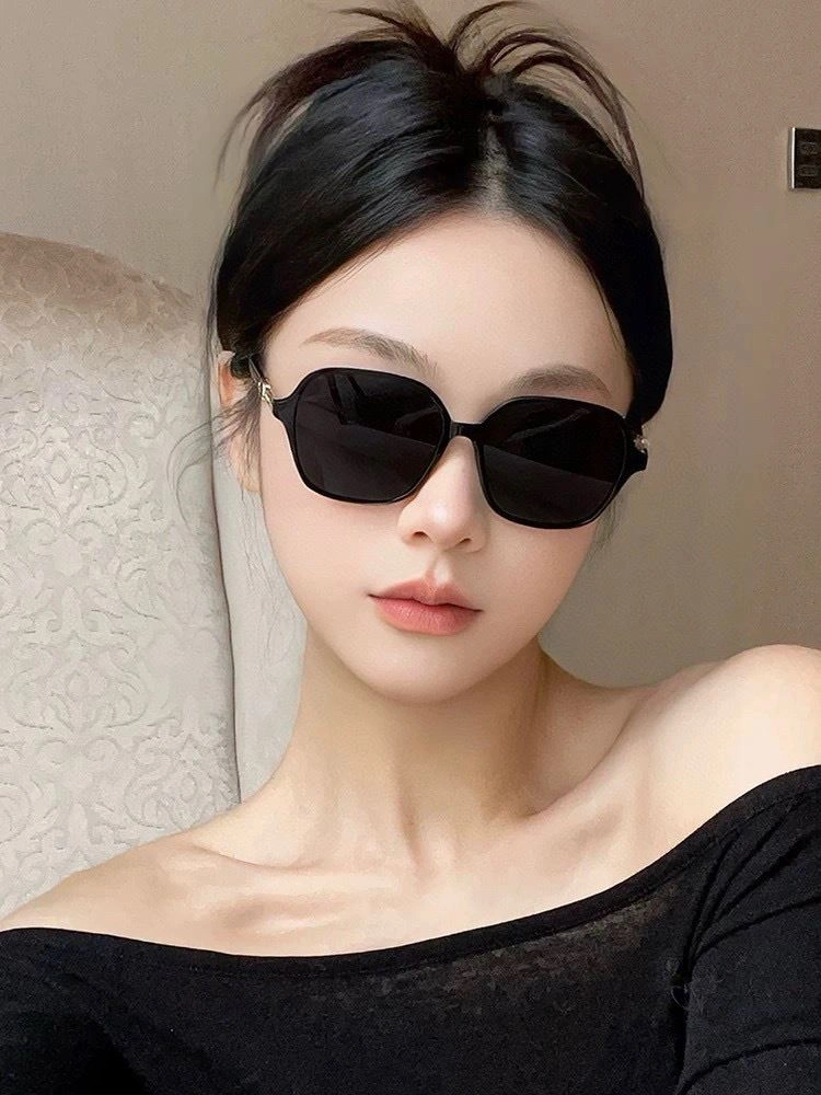 Chanel Sunglasses WaterResistant 278198