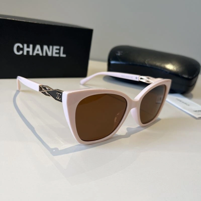 Tailored Chanel Sunglasses 278181