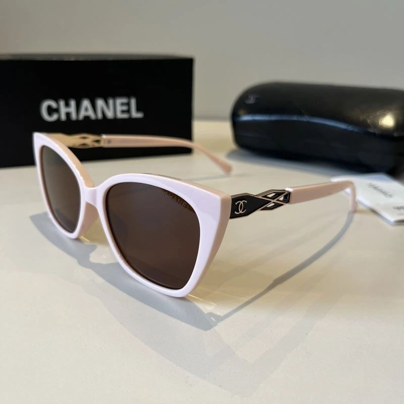 Tailored Chanel Sunglasses 278181