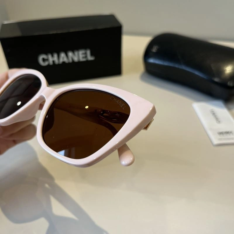 Tailored Chanel Sunglasses 278181