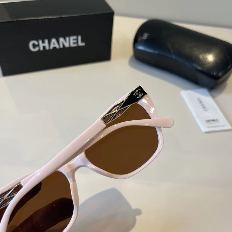 Tailored Chanel Sunglasses 278181