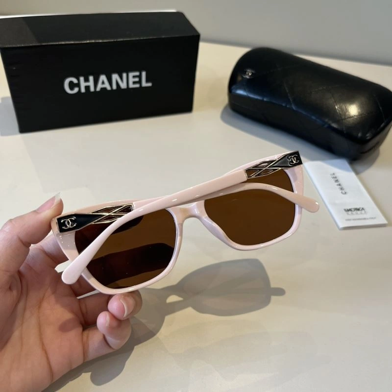 Tailored Chanel Sunglasses 278181