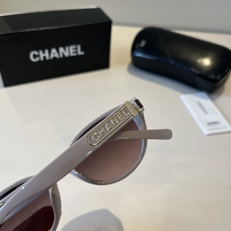 Chanel Sunglasses Classic 278184