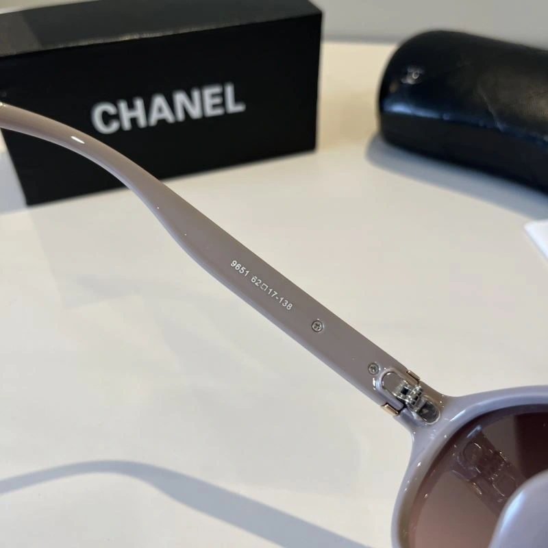Chanel Sunglasses Classic 278184