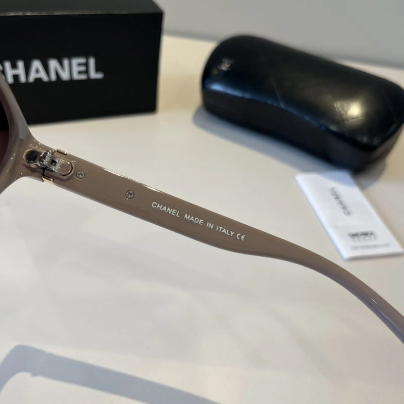 Chanel Sunglasses Classic 278184