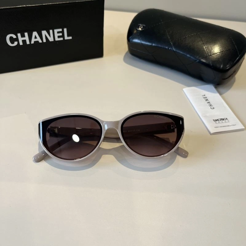 Chanel Sunglasses Classic 278184