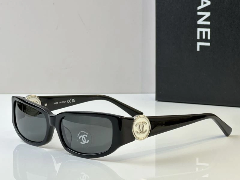 Sleek Chanel Sunglasses 278600