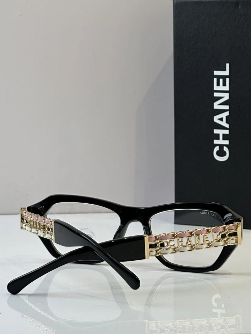 Lightweight Chanel Sunglasses 278572