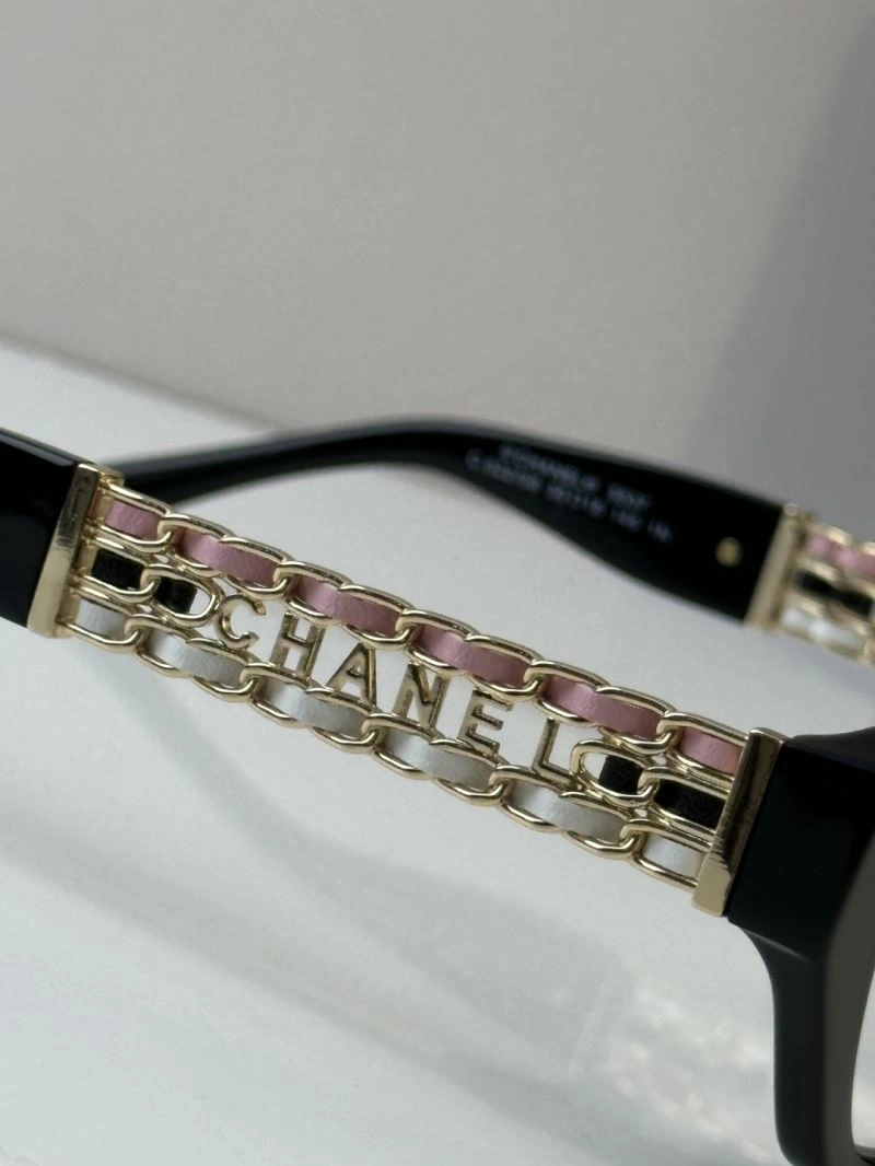 Lightweight Chanel Sunglasses 278572
