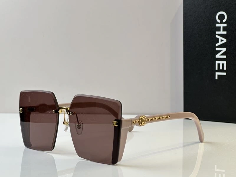 Chanel Sunglasses ModernLook 278569