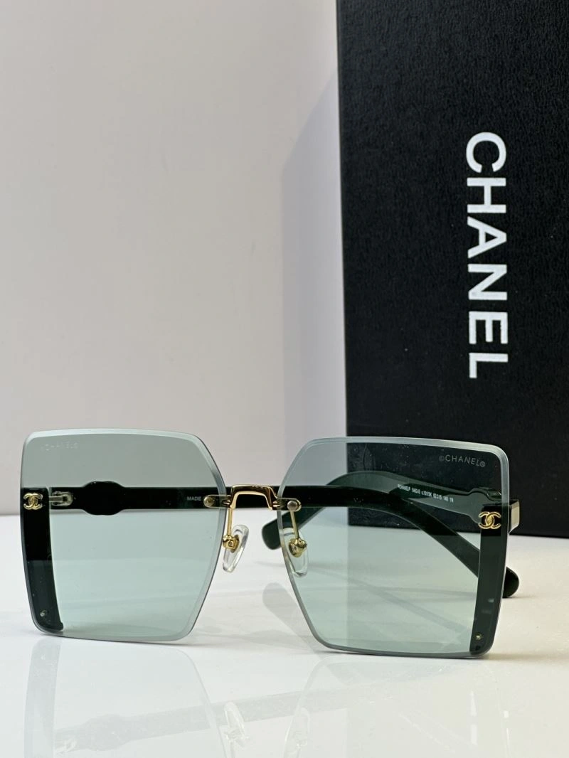 Chanel Sunglasses ModernLook 278569