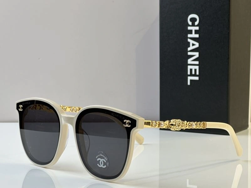 Effortless Chanel Sunglasses 278563