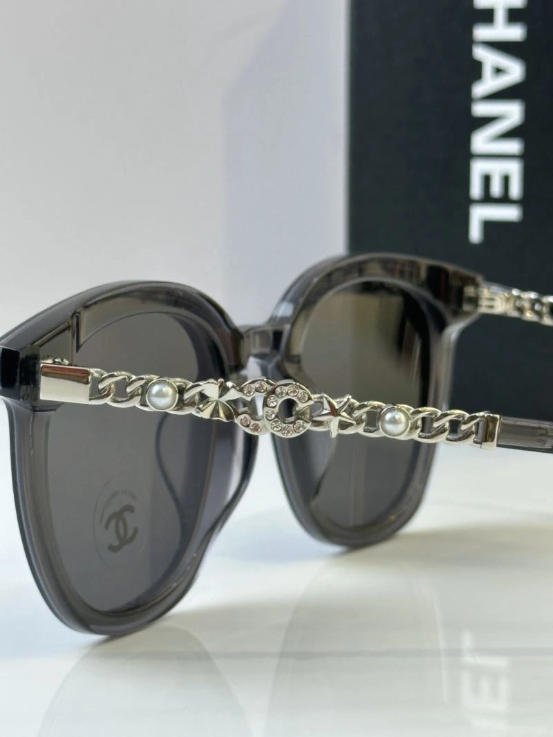 Effortless Chanel Sunglasses 278563