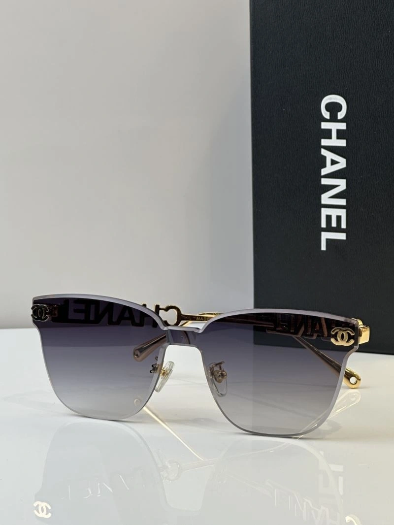 EyeCatching Chanel Sunglasses 278554
