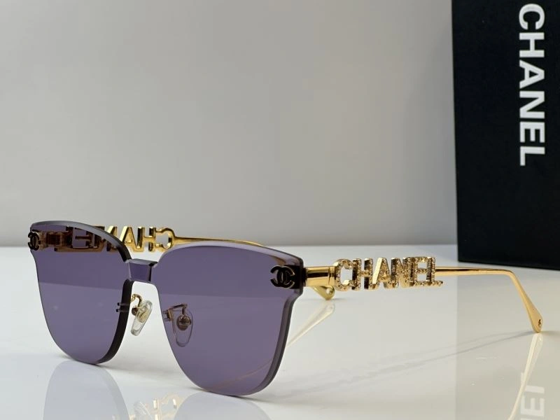 EyeCatching Chanel Sunglasses 278554