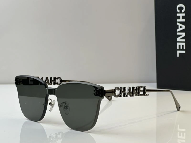 EyeCatching Chanel Sunglasses 278554