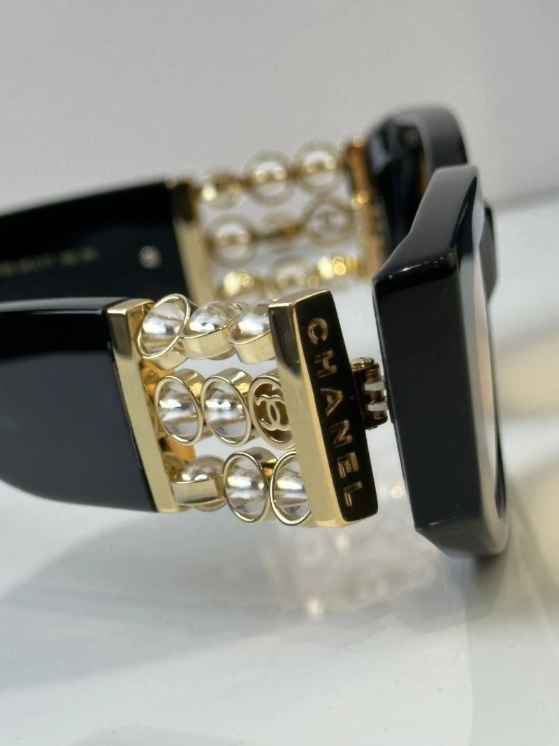 Lightweight Chanel Sunglasses 278549