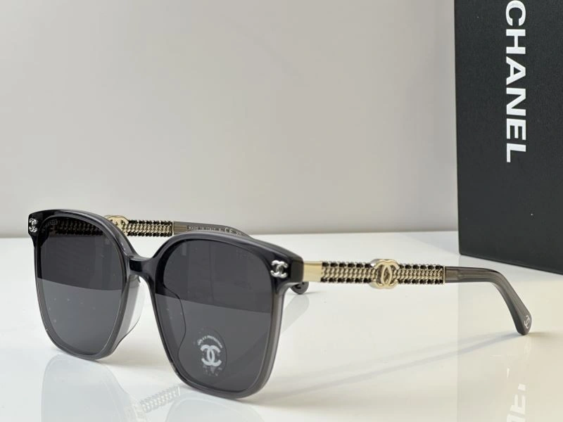 Chanel Sunglasses Minimalist 278560