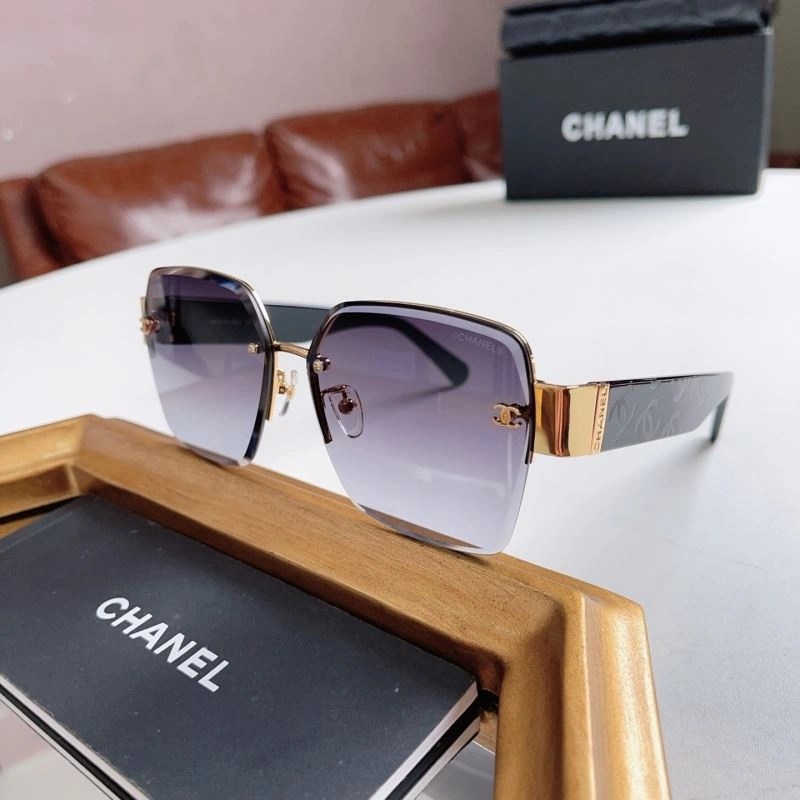 Chanel Sunglasses Elegant 278539