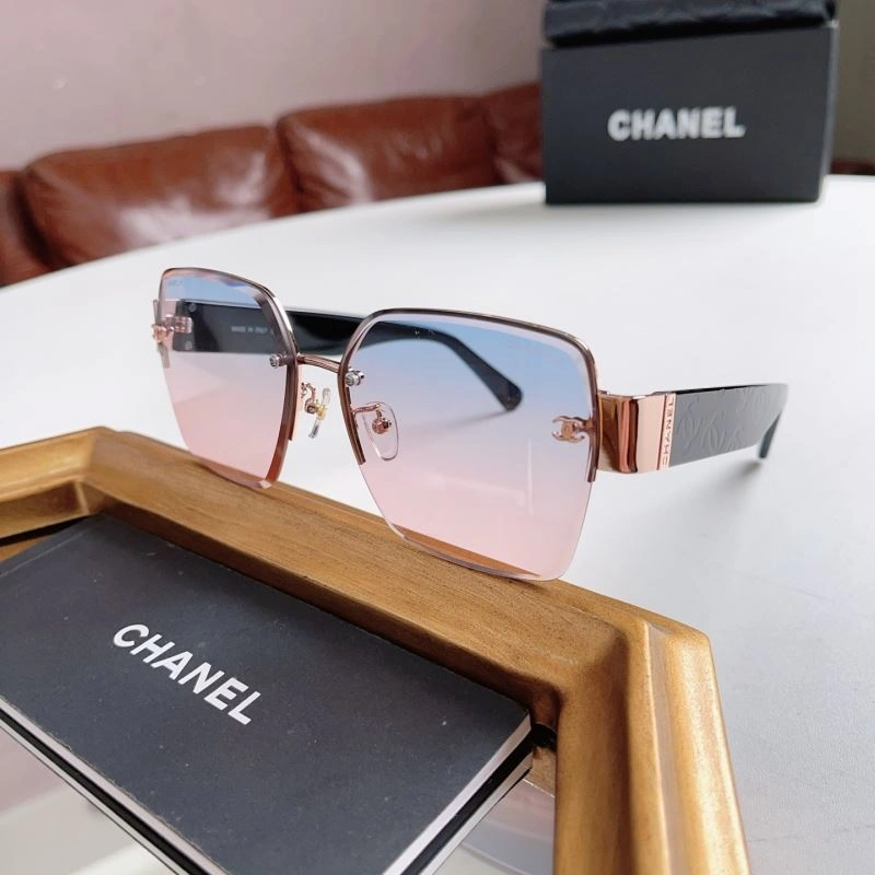 Chanel Sunglasses Elegant 278539