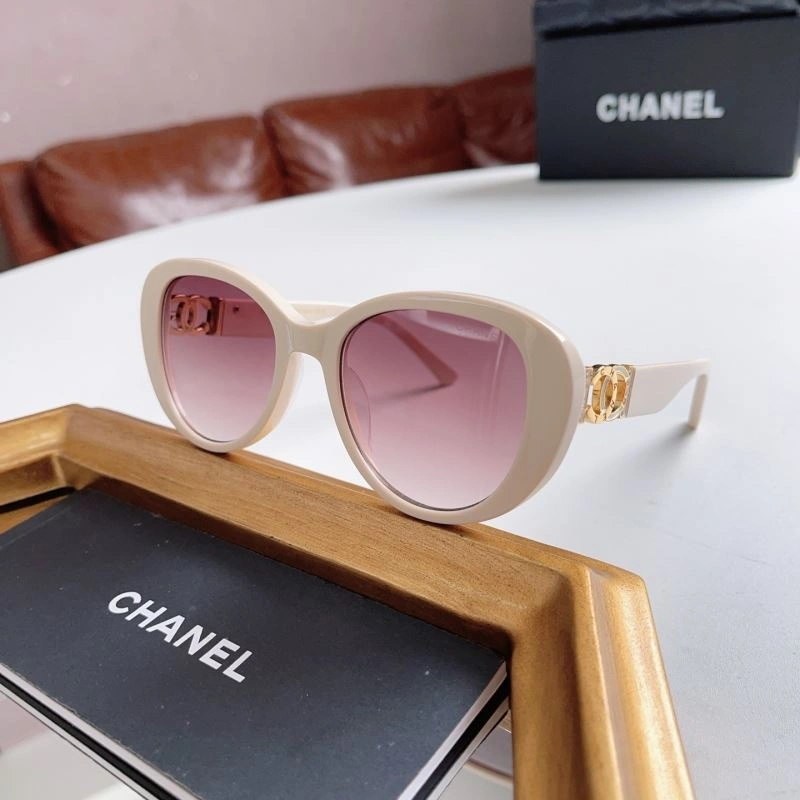 Chanel Sunglasses Fashionable 278545