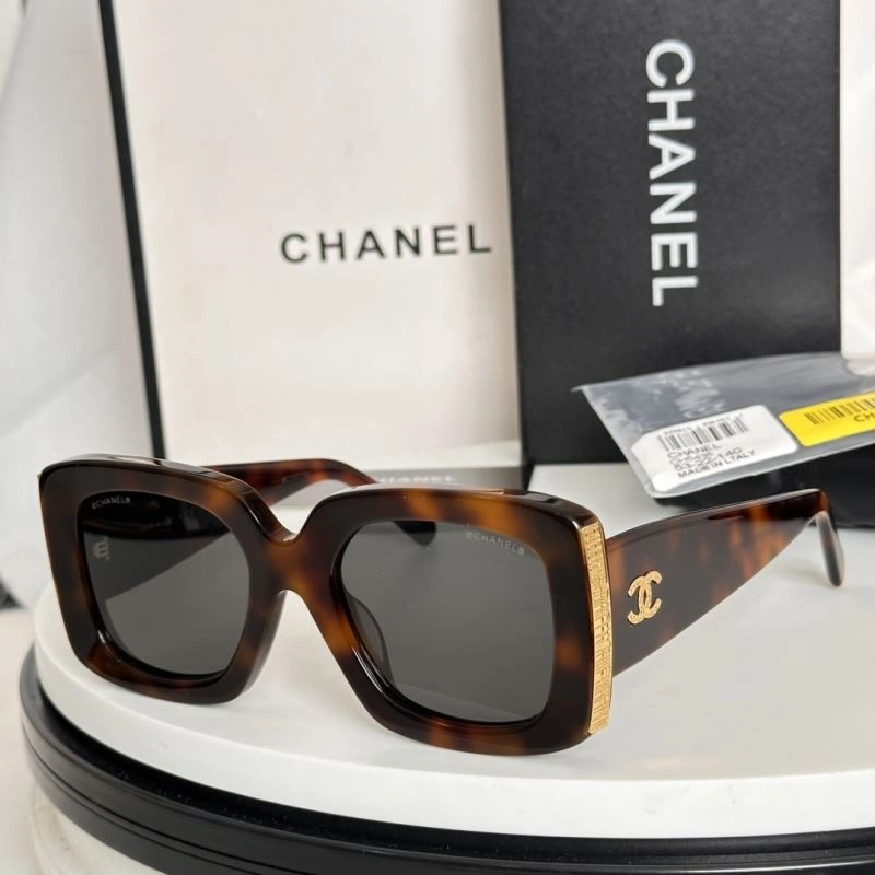 Unisex Chanel Sunglasses 278547