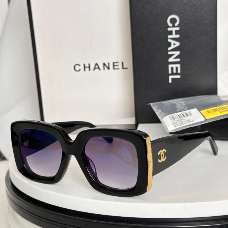 Unisex Chanel Sunglasses 278547