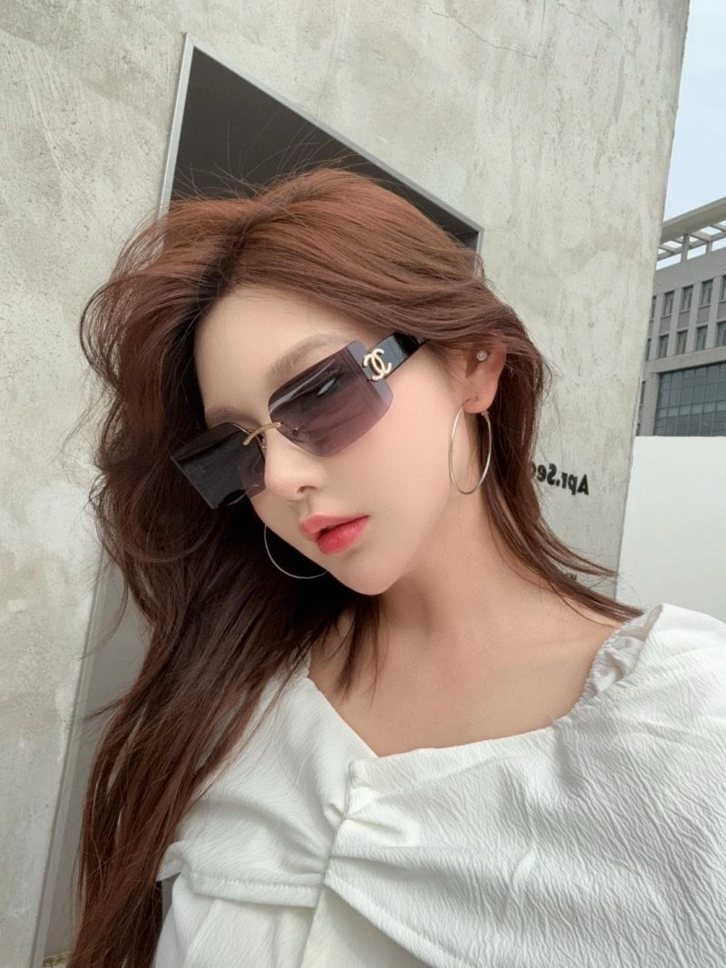 Chanel Sunglasses Versatile 278503