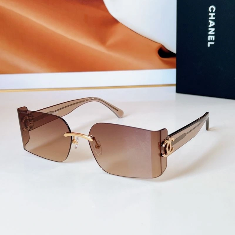 Chanel Sunglasses Versatile 278503